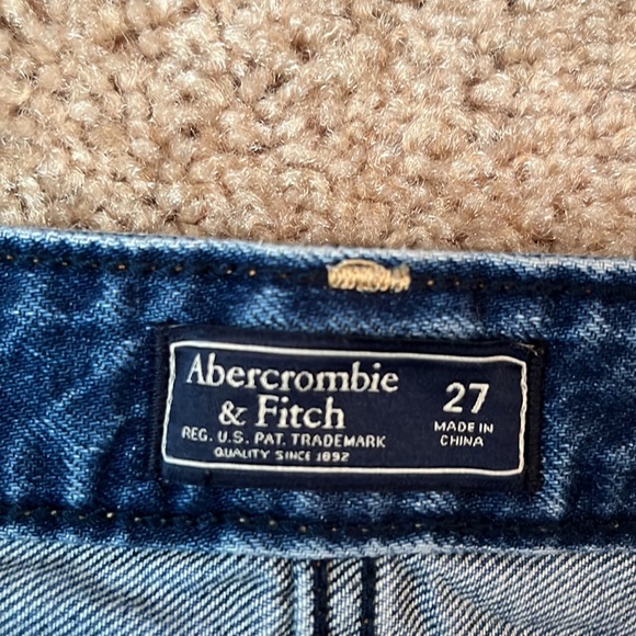 Abercrombie & Fitch Raw Hem Denim Skirt - Picture 4 of 6